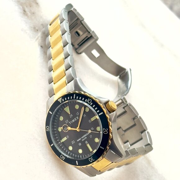 Timex Tw2u55500 Men's Stainless Steel Watch New in BOX